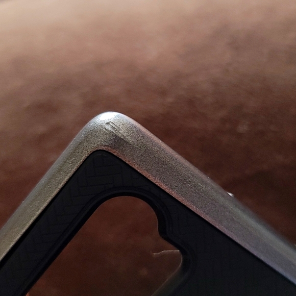 Samsung Note 10 Plus Spigen Case - Picture 2 of 5